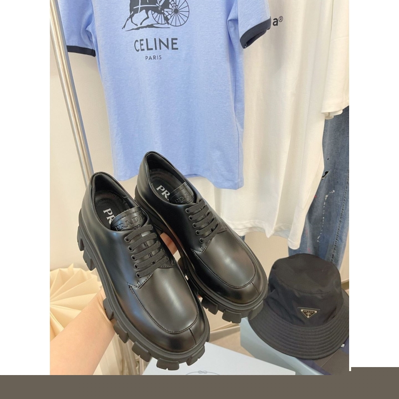 Pra*a leather shoes
